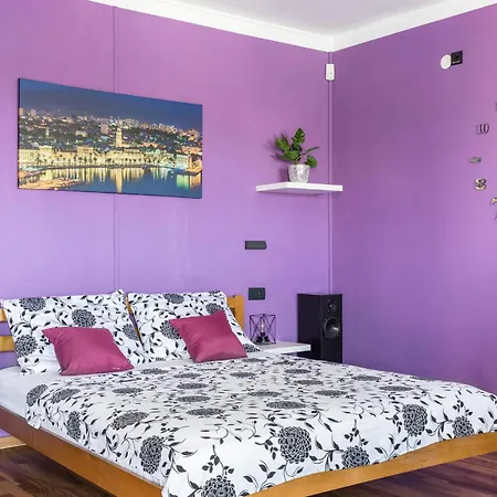 Awesome In Split With Wifi Сasa de vacaciones *