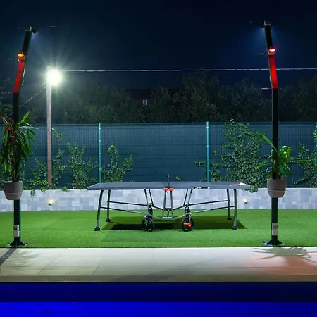 Сasa de vacaciones Awesome In Split With Wifi Split