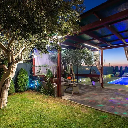 Awesome In Split With Wifi Сasa de vacaciones Split