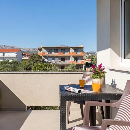 Сasa de vacaciones Awesome In Split With Wifi Split